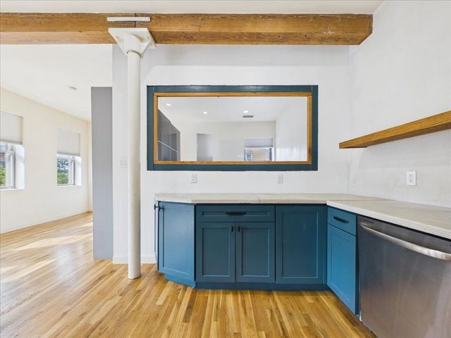 100 Pearl Street 13, Chelsea, MA 02150