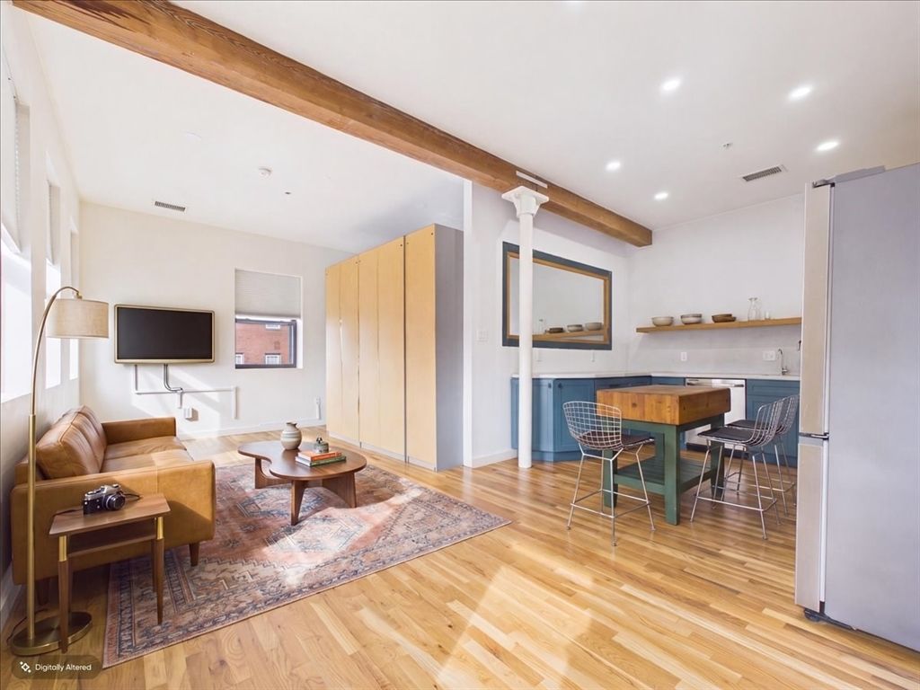 100 Pearl Street 13, Chelsea, MA 02150