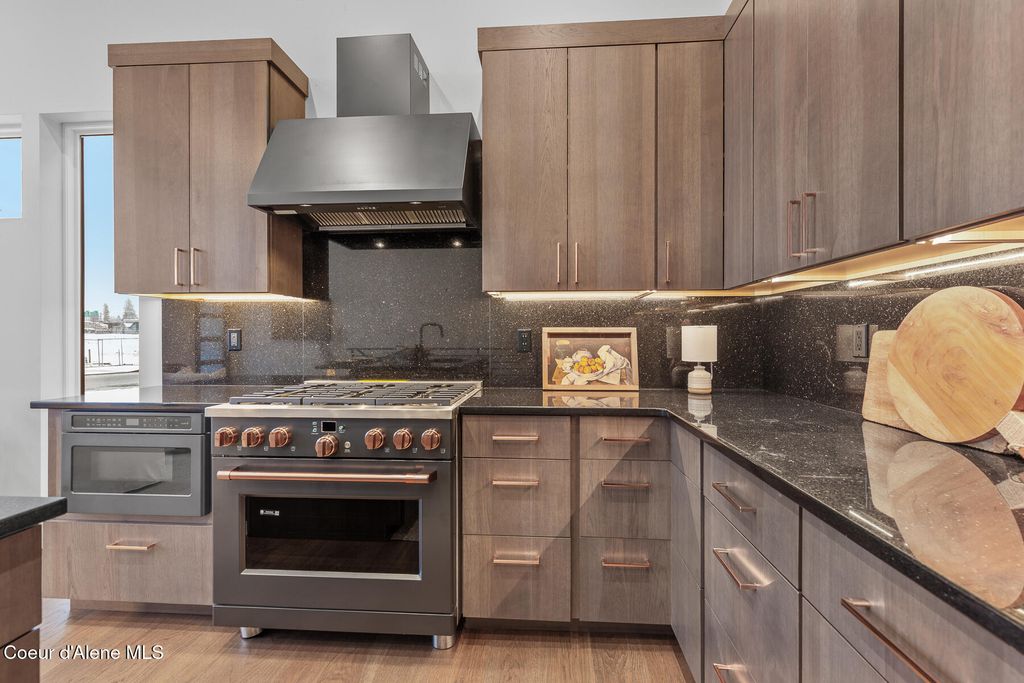 2446 W Lumber Lane, Coeur d'Alene, ID 83814 photo 13