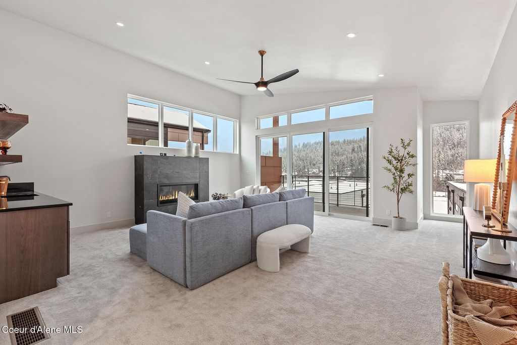 2446 W Lumber Lane, Coeur d'Alene, ID 83814 photo 23