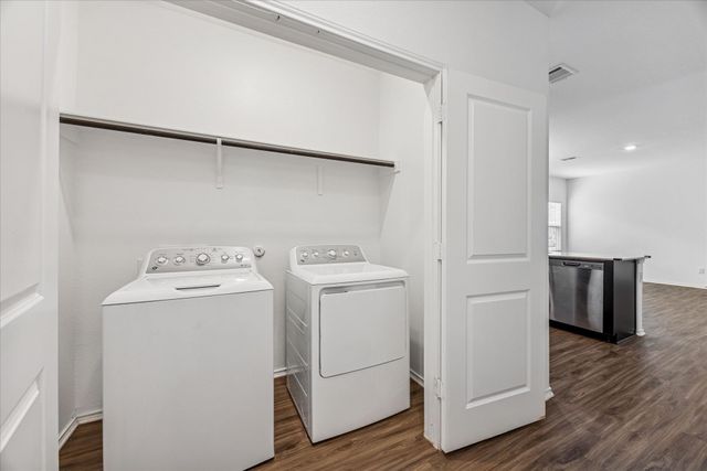 304 Mica TRL, San Marcos, TX 78656