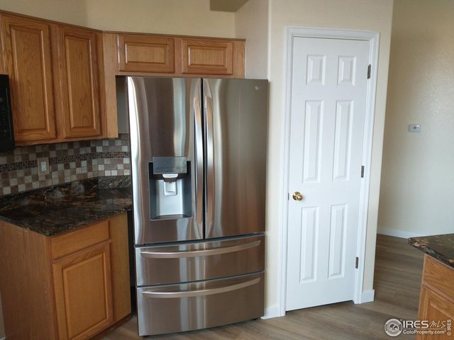 1516 Willowbrook Dr, Longmont, CO 80504