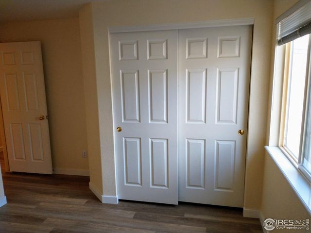 1516 Willowbrook Dr, Longmont, CO 80504