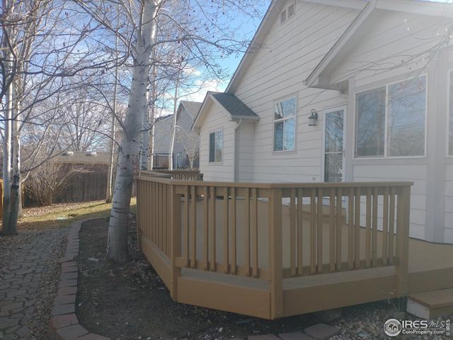 1516 Willowbrook Dr, Longmont, CO 80504