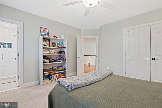 1832 FOXSTONE DR, Vienna, VA 22182