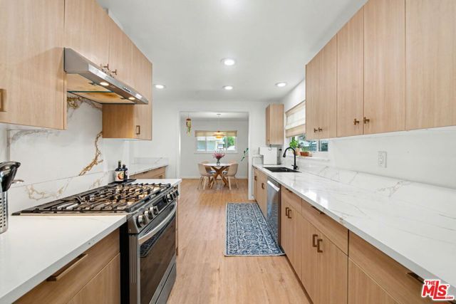 2936 S Harvard Boulevard, Los Angeles, CA 90018