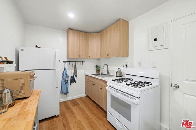 2936 S Harvard Boulevard, Los Angeles, CA 90018