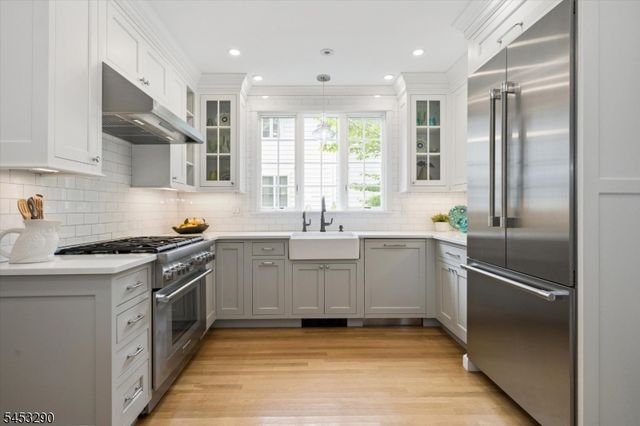 30 Rodney St, Glen Rock Boro, NJ 07452
