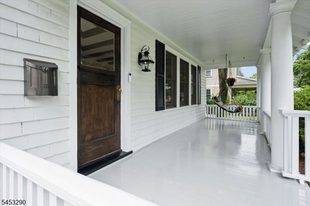 30 Rodney St, Glen Rock Boro, NJ 07452