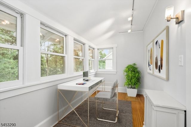 30 Rodney St, Glen Rock Boro, NJ 07452