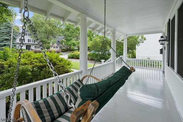 30 Rodney St, Glen Rock Boro, NJ 07452