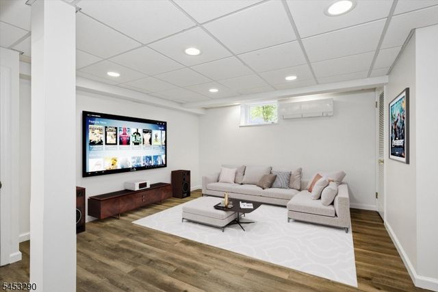 30 Rodney St, Glen Rock Boro, NJ 07452