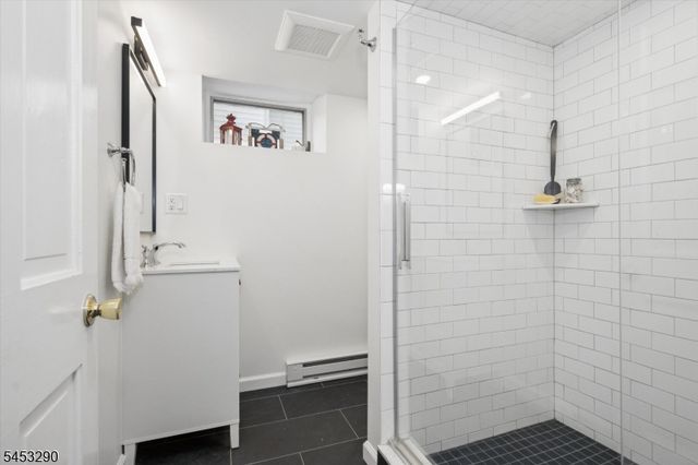 30 Rodney St, Glen Rock Boro, NJ 07452