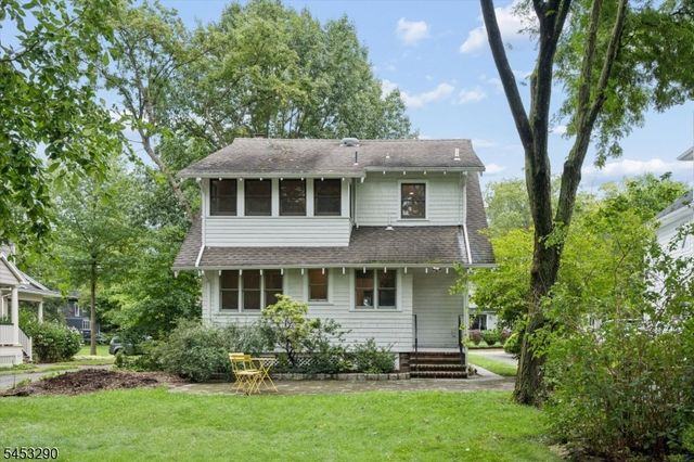 30 Rodney St, Glen Rock Boro, NJ 07452