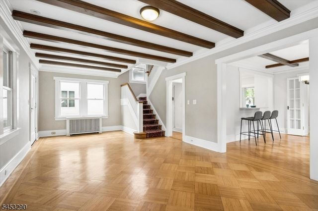 30 Rodney St, Glen Rock Boro, NJ 07452