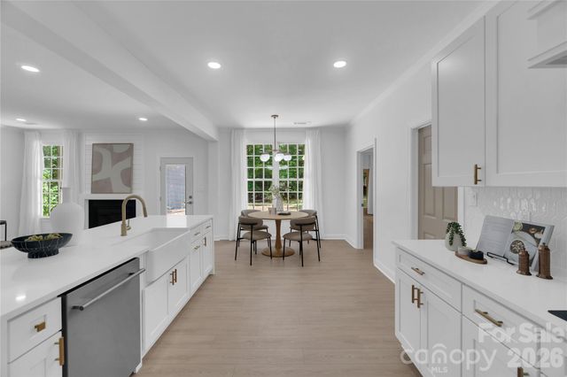9438 Valley Road, Charlotte, NC 28270
