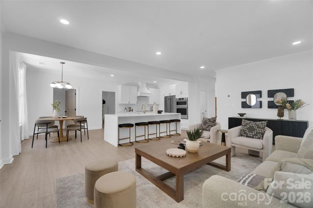 9438 Valley Road, Charlotte, NC 28270