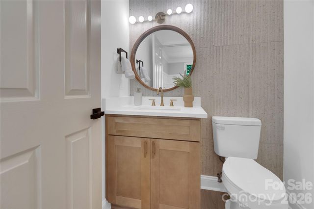 9438 Valley Road, Charlotte, NC 28270