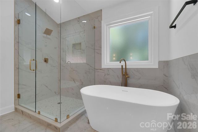 9438 Valley Road, Charlotte, NC 28270