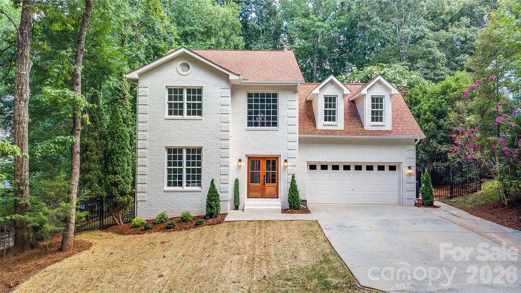 9438 Valley Road, Charlotte, NC 28270