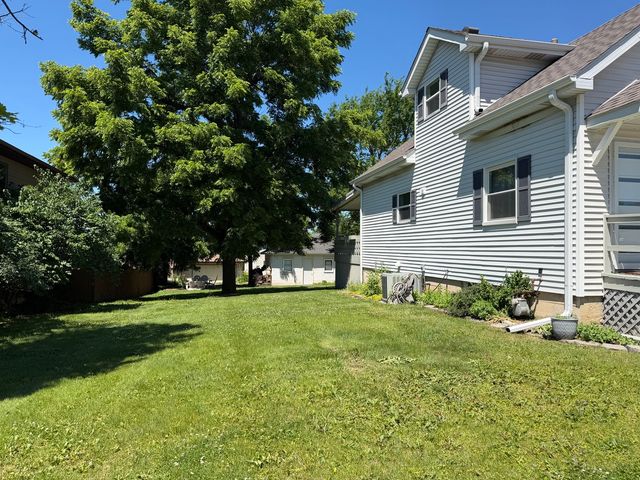 700 Mccarthy Street, Lemont, IL 60439