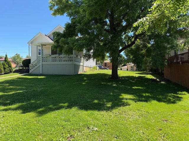700 Mccarthy Street, Lemont, IL 60439