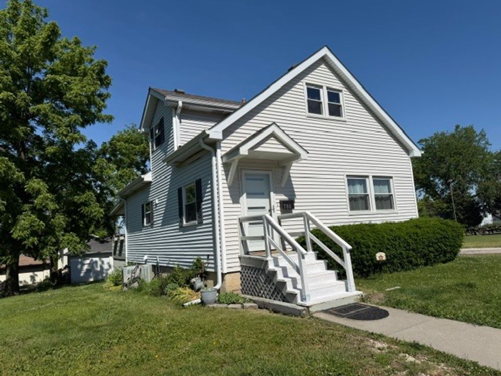700 Mccarthy Street, Lemont, IL 60439