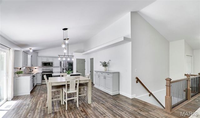 2062 Great Oaks Valley Drive, Wentzville, MO 63385