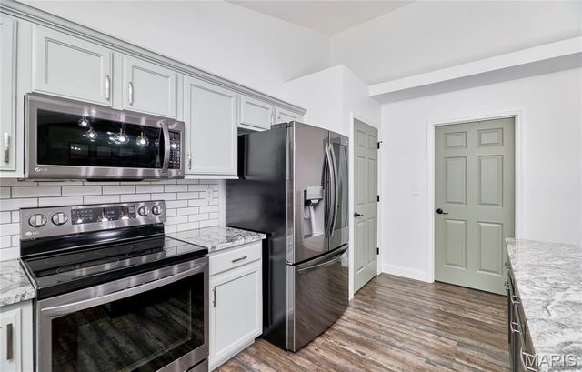 2062 Great Oaks Valley Drive, Wentzville, MO 63385