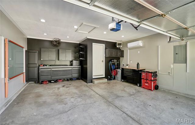 2062 Great Oaks Valley Drive, Wentzville, MO 63385