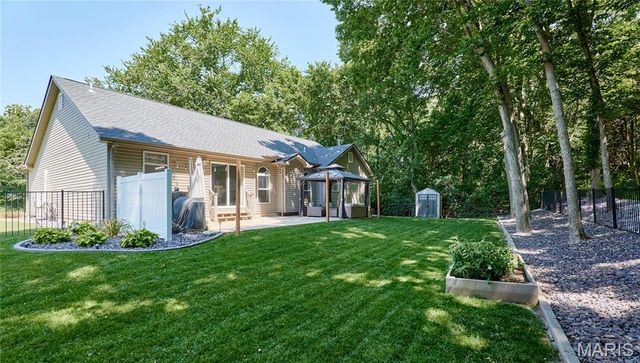 2062 Great Oaks Valley Drive, Wentzville, MO 63385