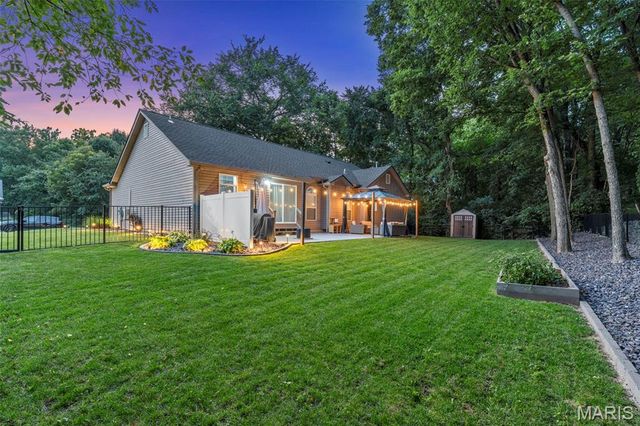 2062 Great Oaks Valley Drive, Wentzville, MO 63385
