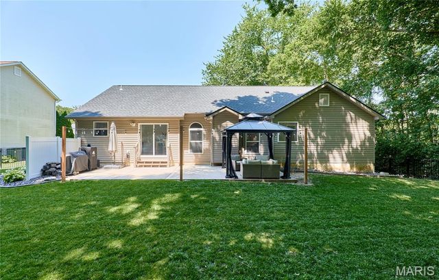 2062 Great Oaks Valley Drive, Wentzville, MO 63385