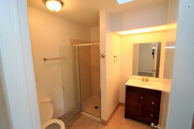 22987 W 13 Mile Road, Beverly Hills, MI 48025