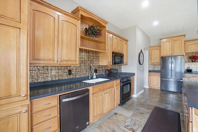 4193 W 2475 S, Taylor, UT 84401
