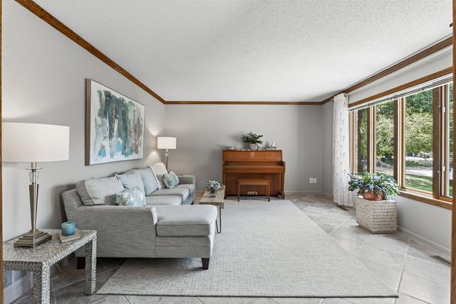 71 Marcin Hill, Burnsville, MN 55337