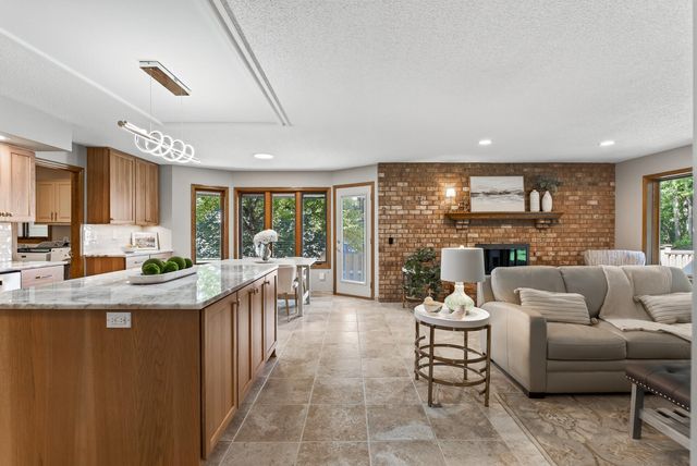 71 Marcin Hill, Burnsville, MN 55337