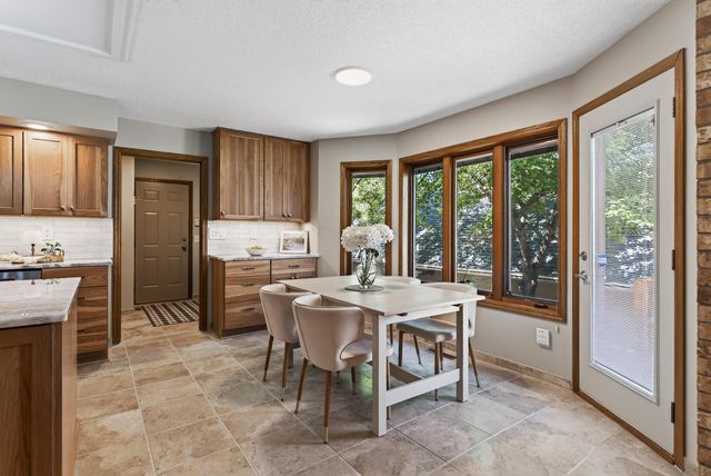 71 Marcin Hill, Burnsville, MN 55337