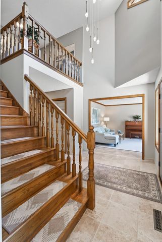71 Marcin Hill, Burnsville, MN 55337