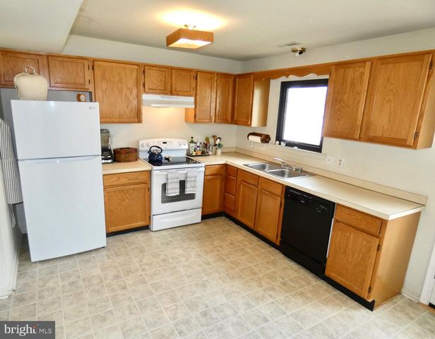 5 ACAPELLA CT, Newark, DE 19713