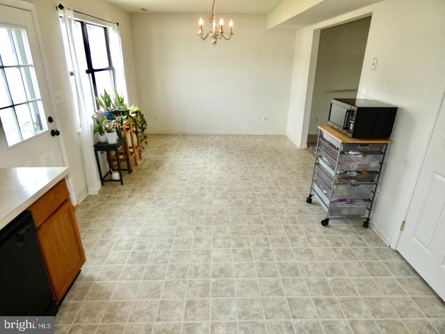 5 ACAPELLA CT, Newark, DE 19713