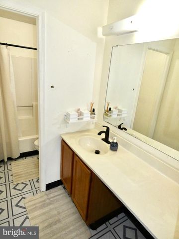 5 ACAPELLA CT, Newark, DE 19713