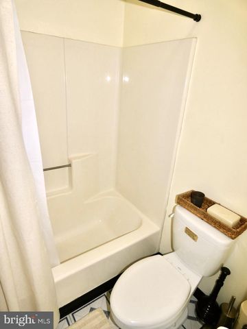 5 ACAPELLA CT, Newark, DE 19713