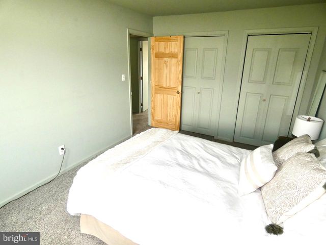 5 ACAPELLA CT, Newark, DE 19713