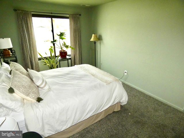 5 ACAPELLA CT, Newark, DE 19713