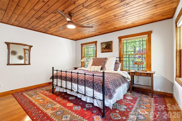 965 Grandview Peaks Drive, Nebo, NC 28761
