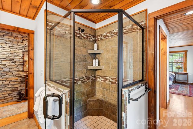 965 Grandview Peaks Drive, Nebo, NC 28761