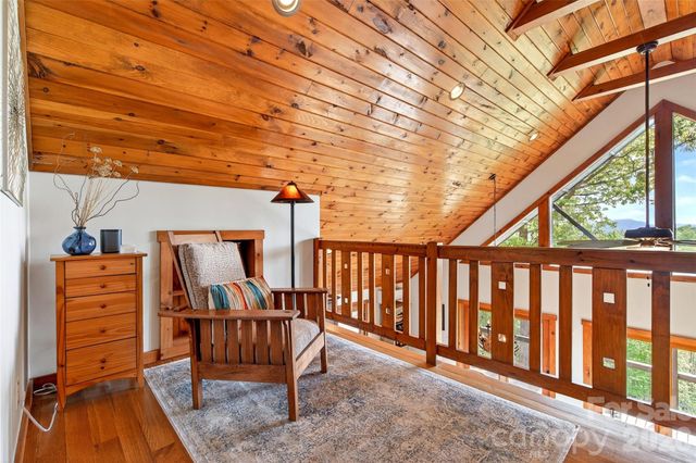 965 Grandview Peaks Drive, Nebo, NC 28761