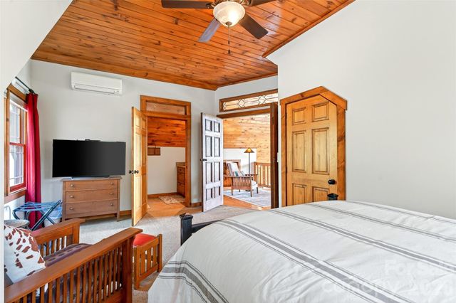 965 Grandview Peaks Drive, Nebo, NC 28761