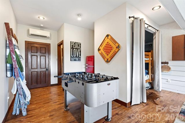 965 Grandview Peaks Drive, Nebo, NC 28761